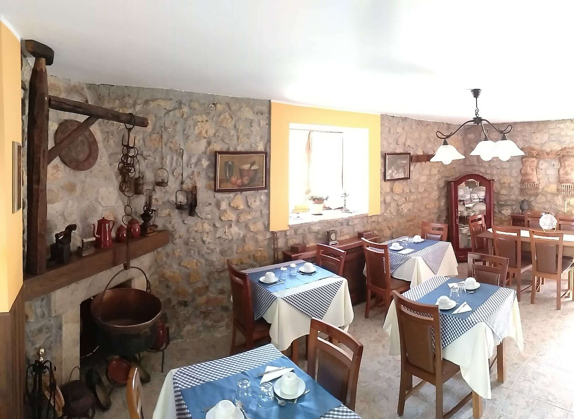 Отель La Casona De Cardes Кангас-де-Онис Экстерьер фото